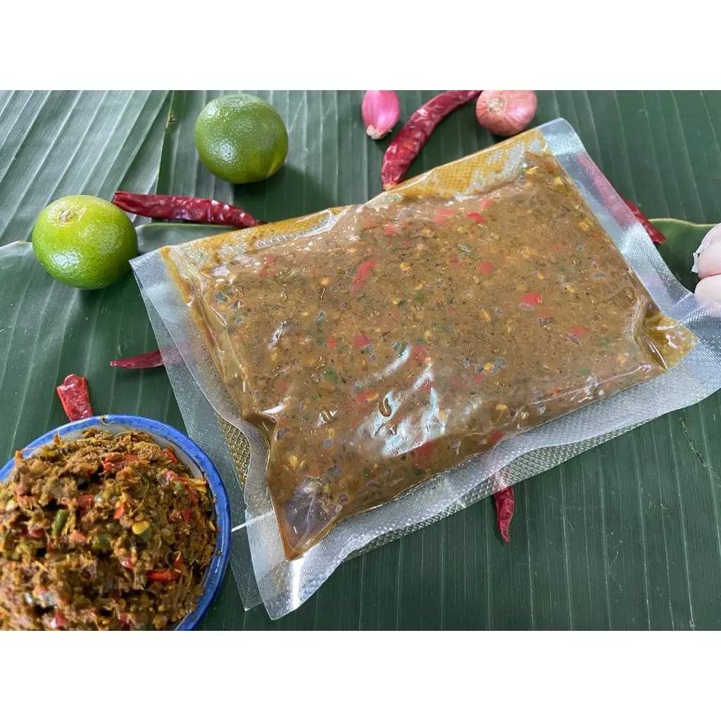 น้ำพริกแกงป่า พริกสด เผ็ดถึงเครื่อง หอมเครื่องแกง ไม่ใส่สารกันเสีย (พริกแกงจันทบุรี)ขนาด200กรัม